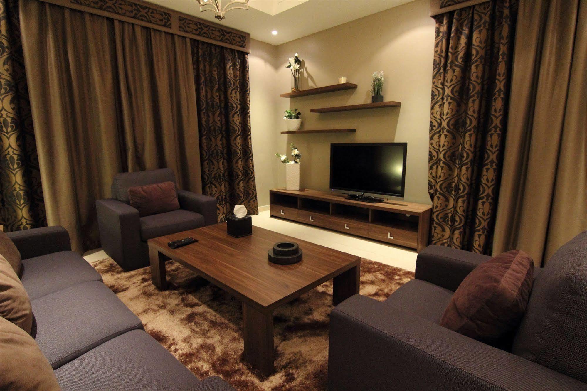 Home To Home Apartments Dubai Esterno foto